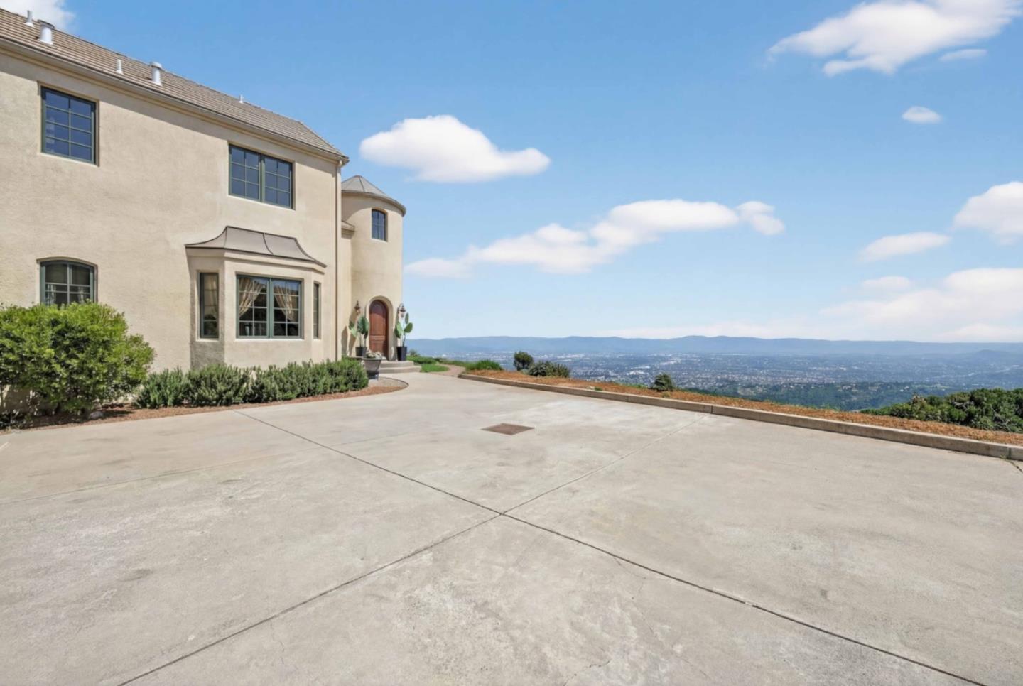 17599 Montebello RD - Living area