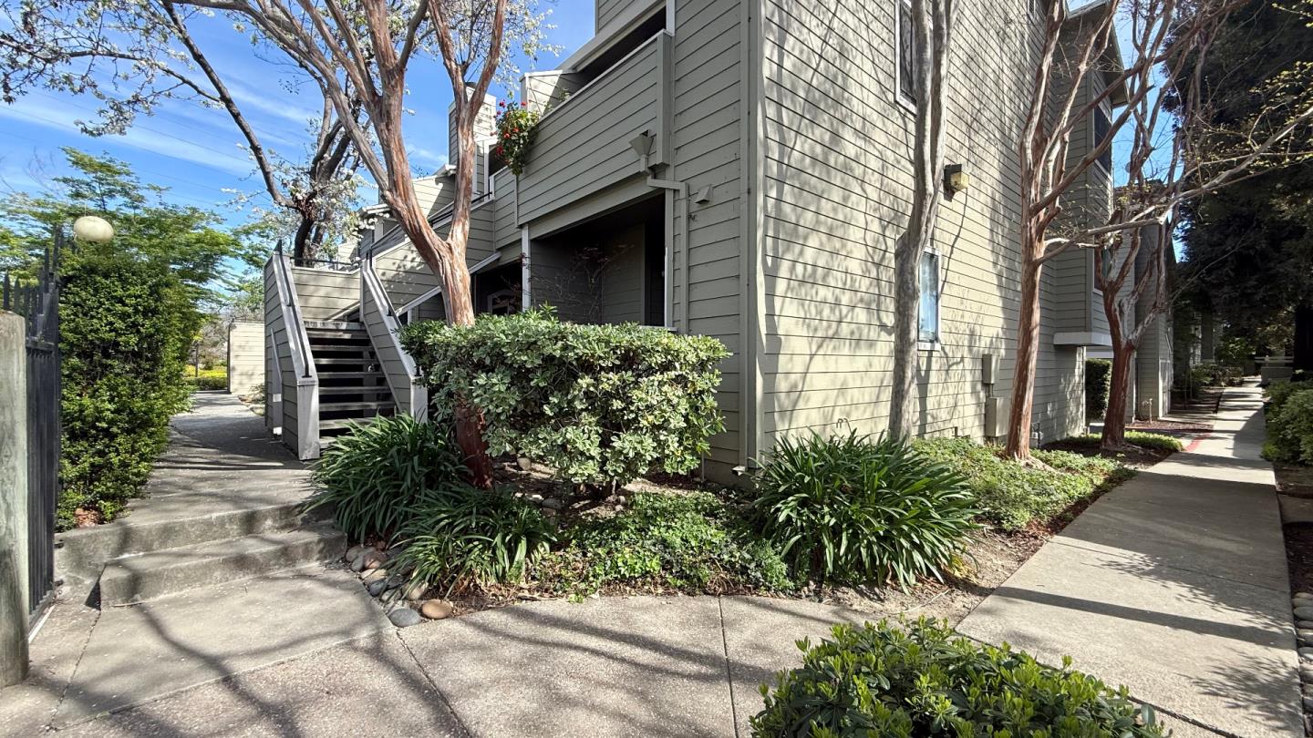 1763 Flickinger PL