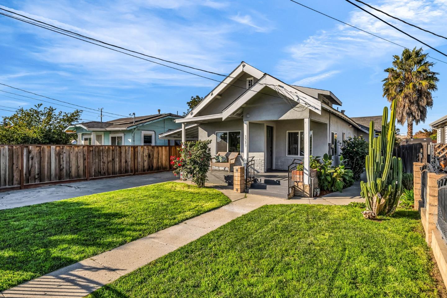 1539 San Fernando - Kitchen
