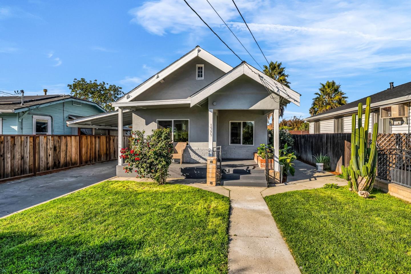 1539 San Fernando - Living area