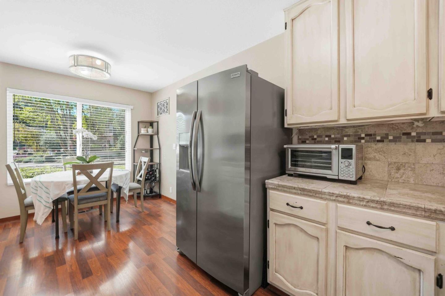 8400 Delta DR - Kitchen