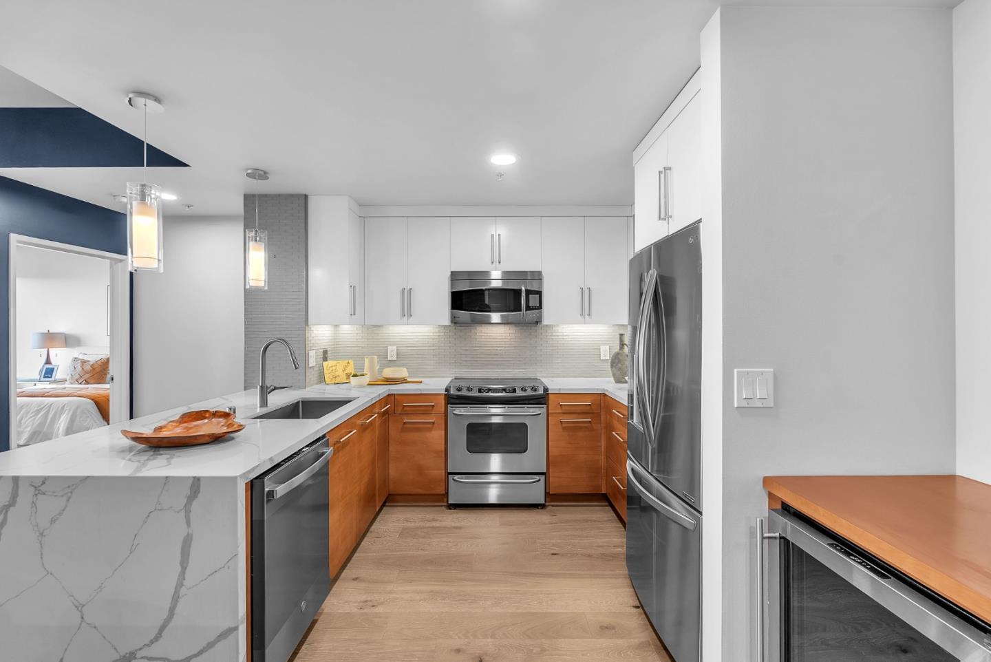 38 N Almaden BLVD 1115 - Living area