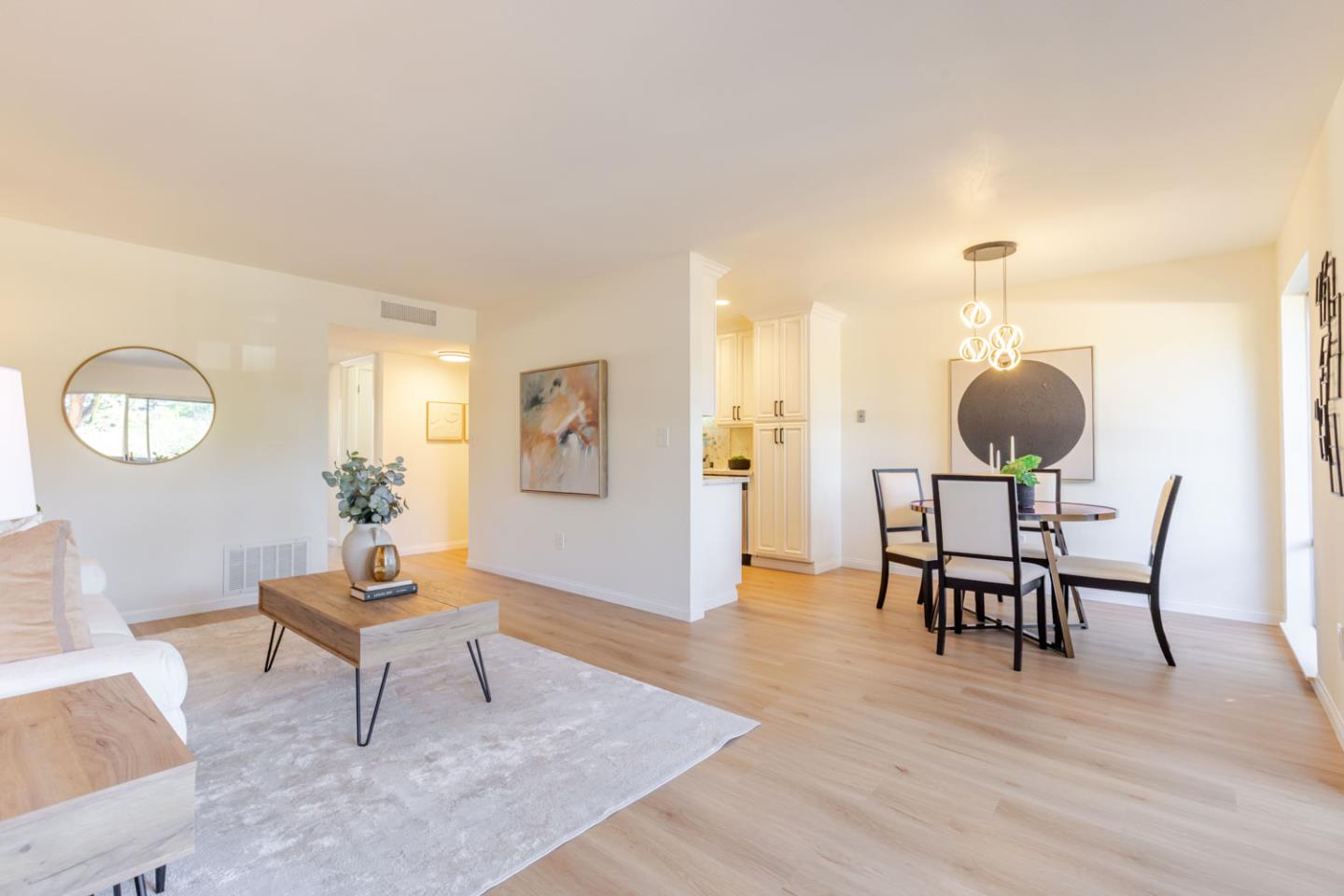 279 Tradewinds DR 6 - Living area