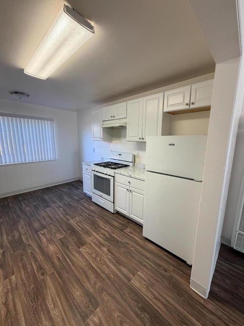 1807 Woodland AVE - Bathroom