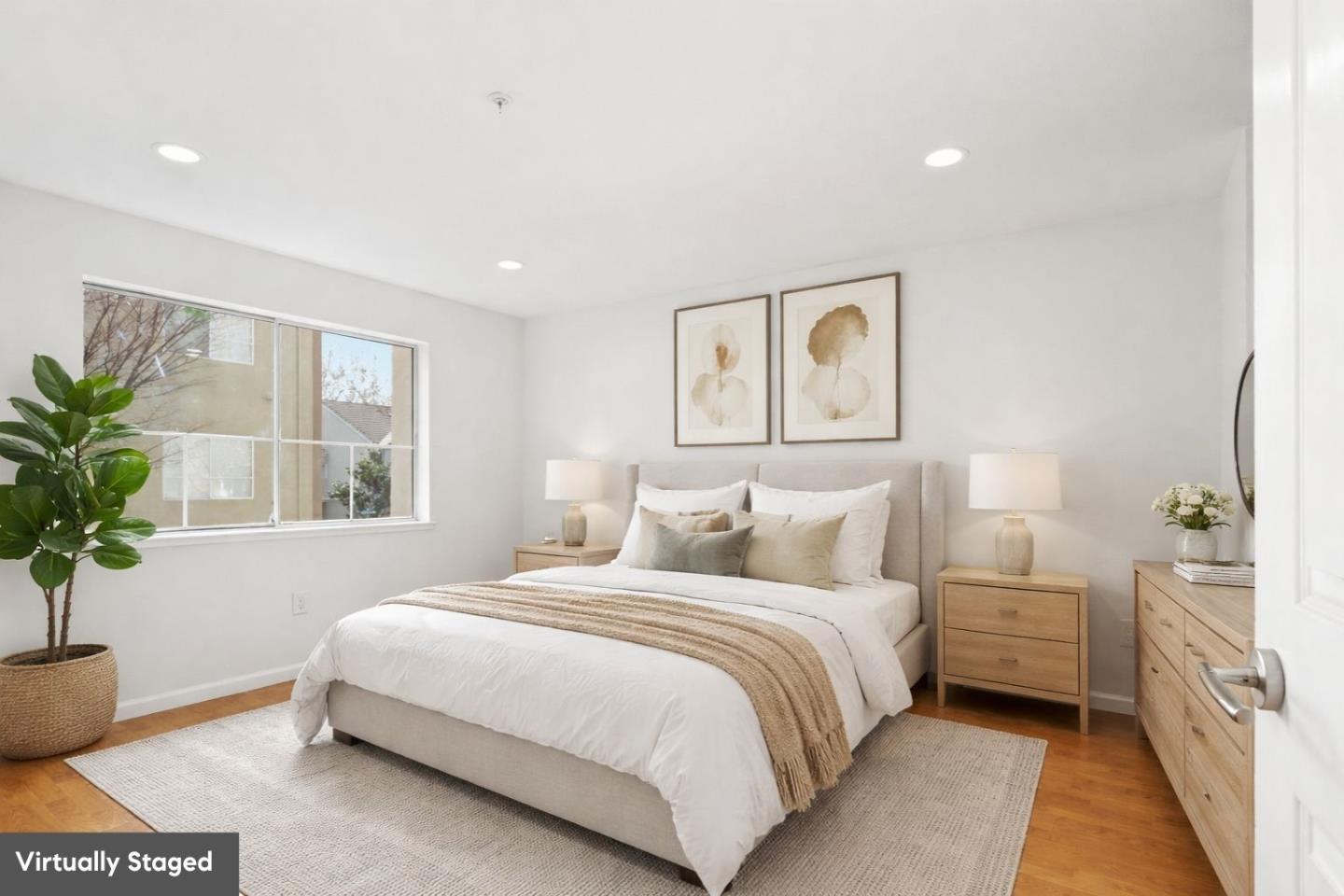 112 Morning Star DR - Living area