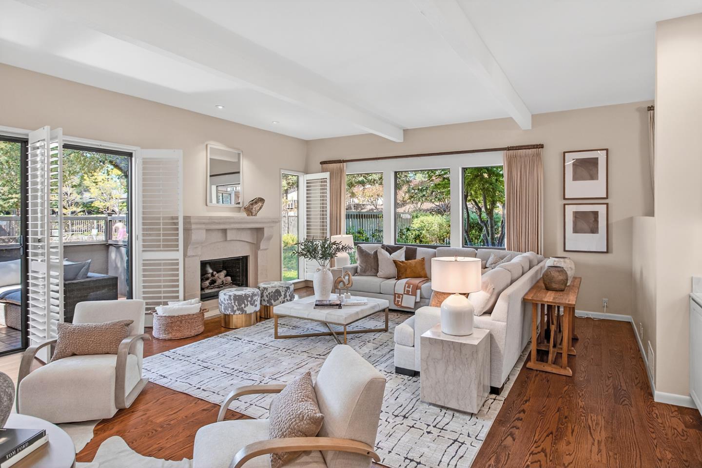 10 Mansion CT 713 - Backyard