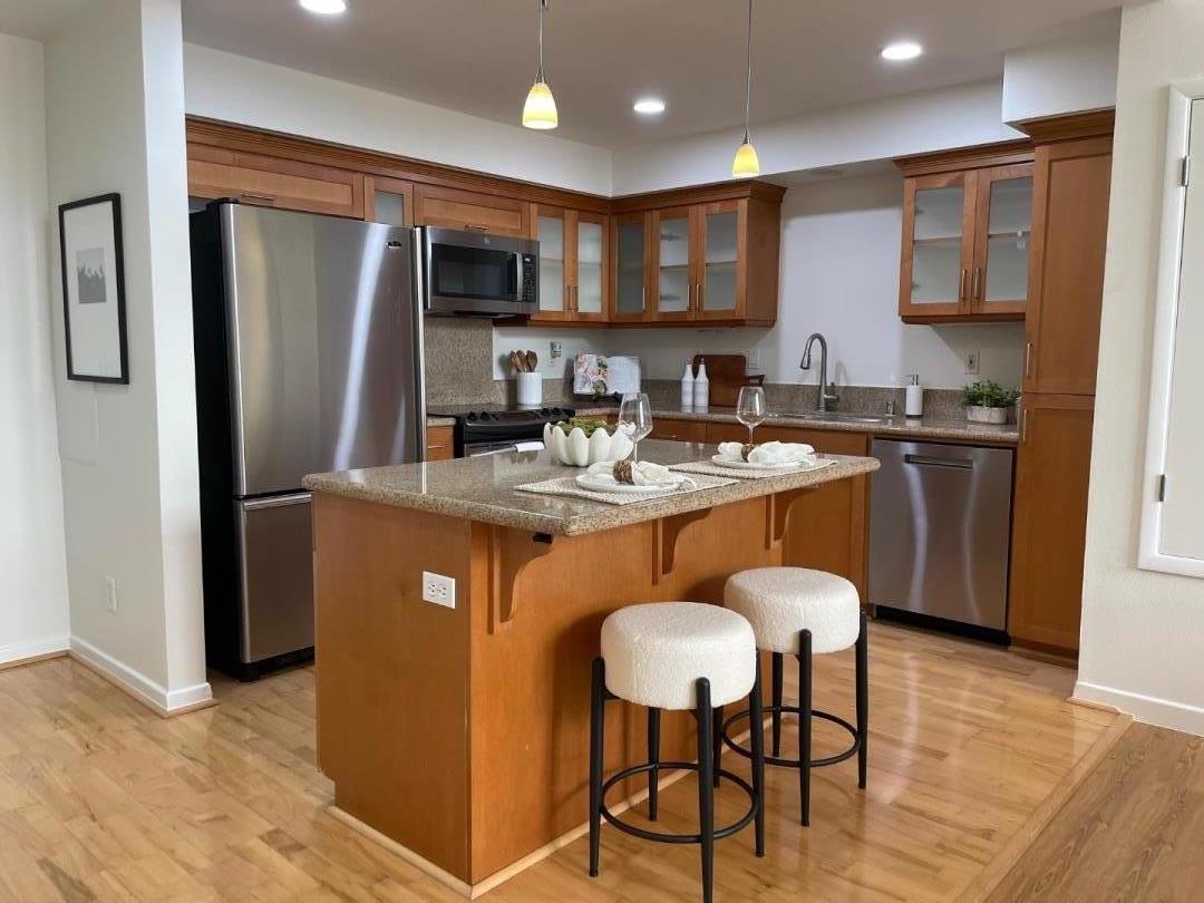 20 Ryland Park DR 305 - Living area
