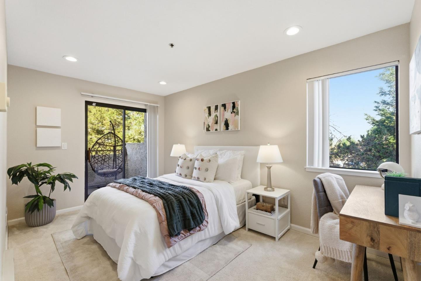 880 E Fremont AVE 624