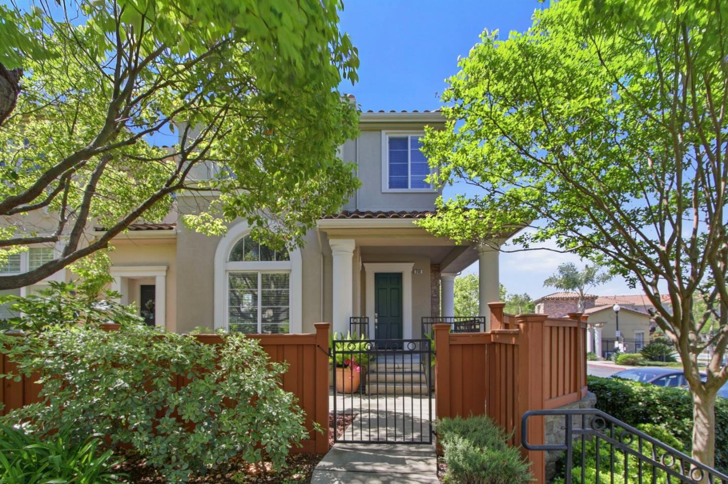 248 Vista Roma WAY