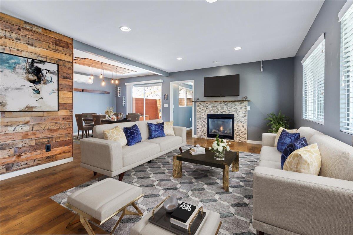 570 Casanova AVE