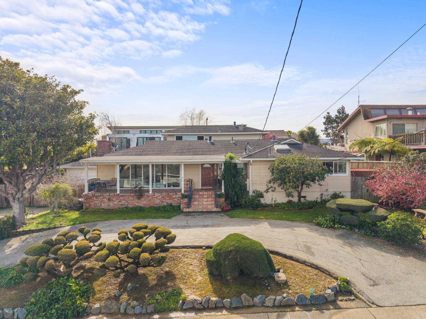 2725 Belmont Canyon