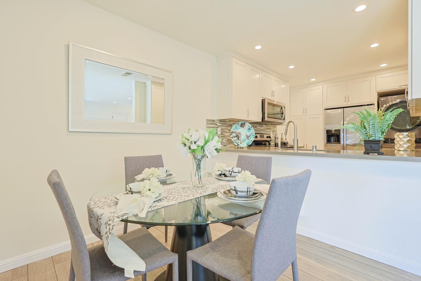 5078 Pine Tree TER - Kitchen