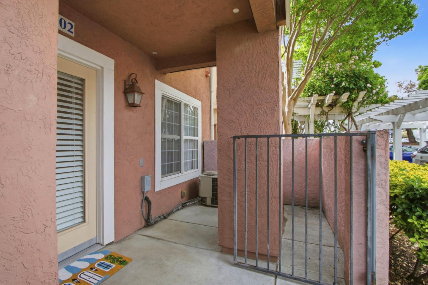 631 E El Camino Real 102 - Kitchen