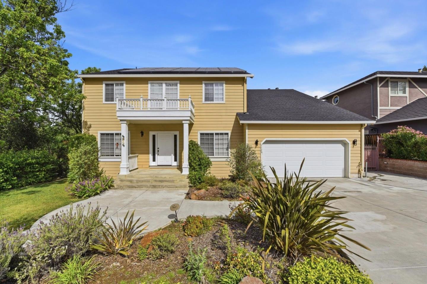1129 Foxhurst WAY