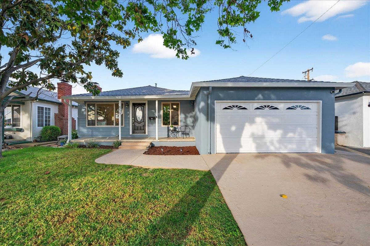 856 Linda Vista ST - Interior
