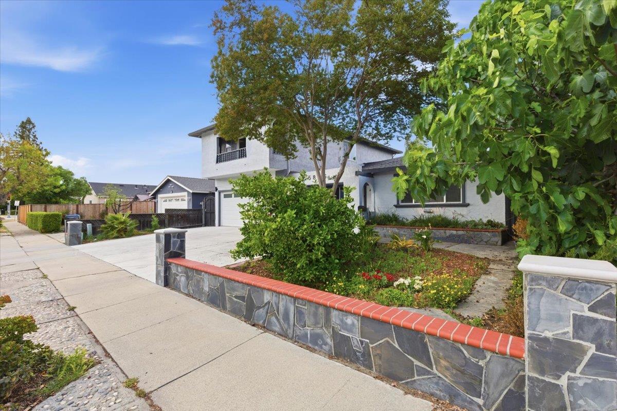 5836 Santa Teresa BLVD - Interior