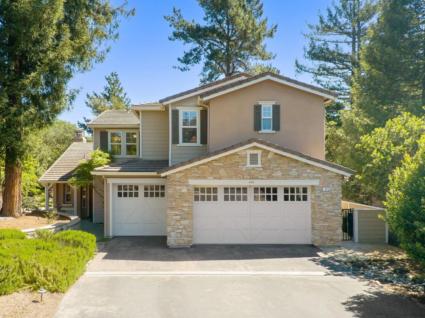 335 Bridlewood CT - Kitchen