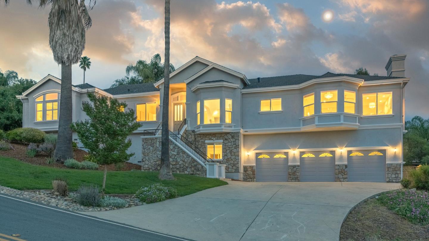 15855 Jackson Oaks DR