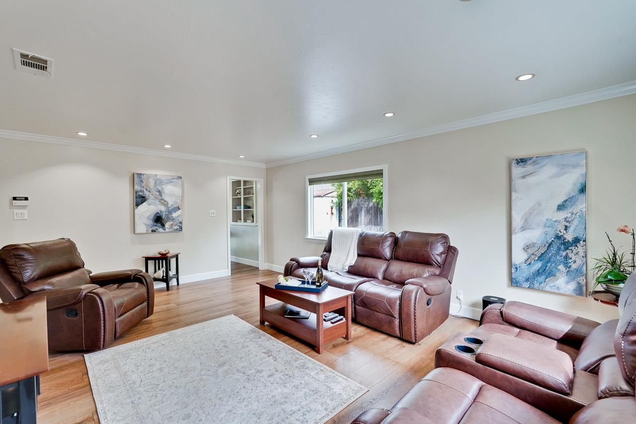 3139 Arroba WAY - Backyard