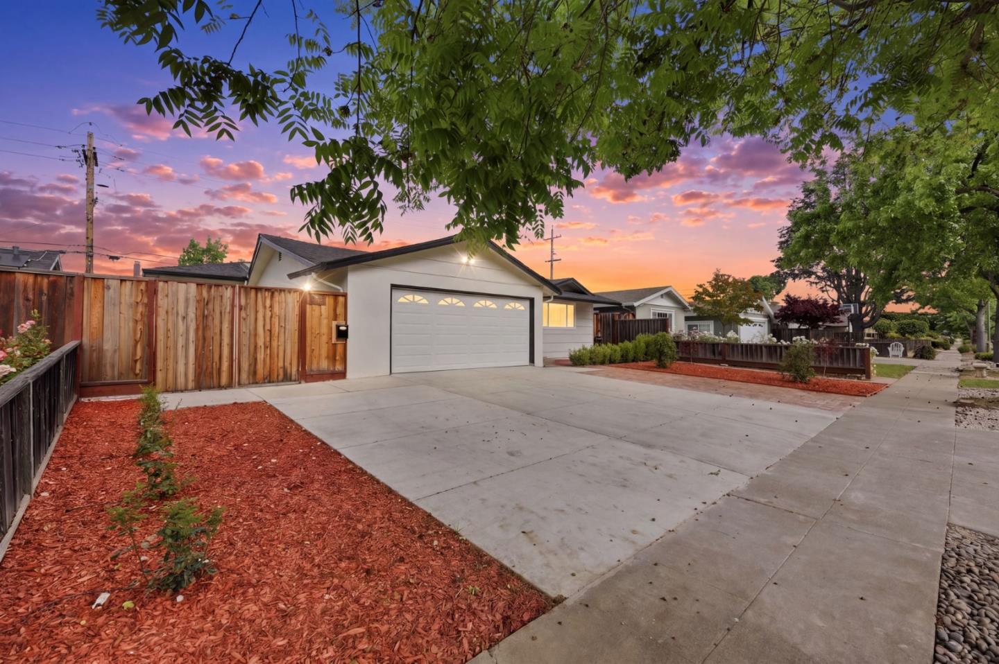 4556 Harwood RD - Kitchen