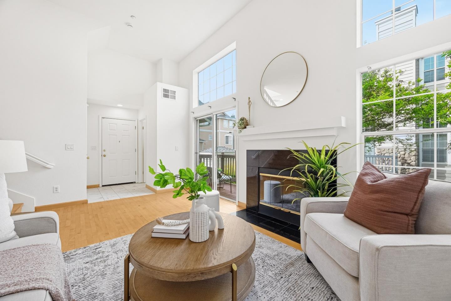 1901 Beaufort TER - Living area