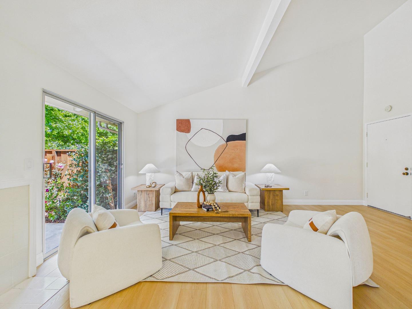 10939 Northshore SQ