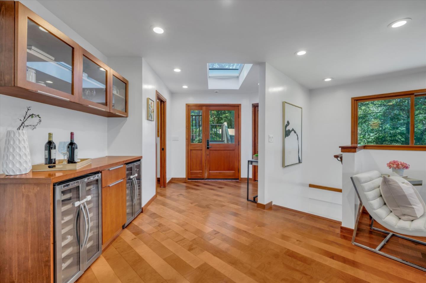 12 Summit RD - Living area