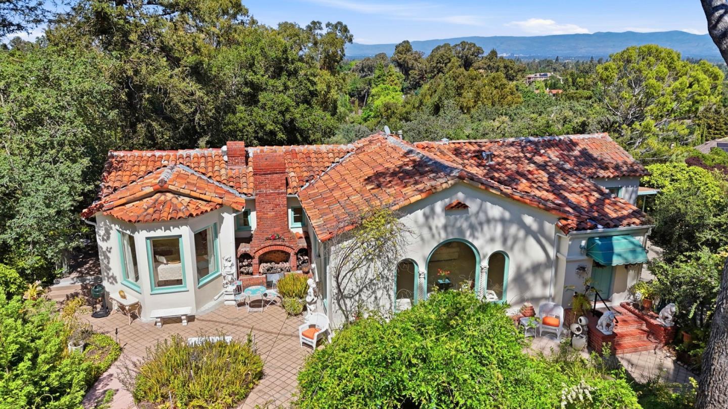 18211 Saratoga Los Gatos RD