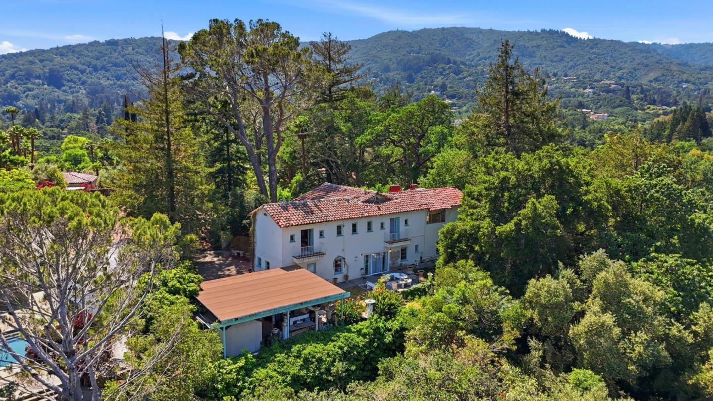 18211 Saratoga Los Gatos RD - Interior