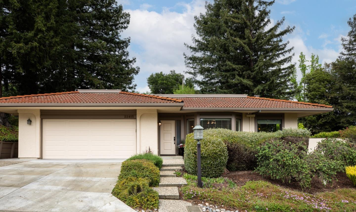 22415 Rancho Deep Cliff DR