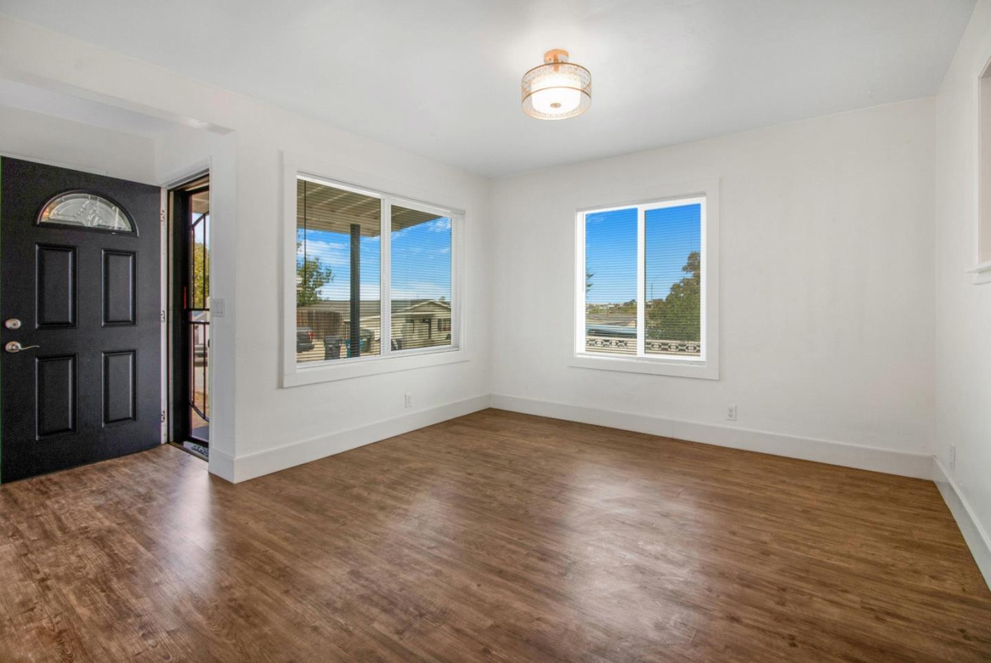 1640 Judson ST - Living area