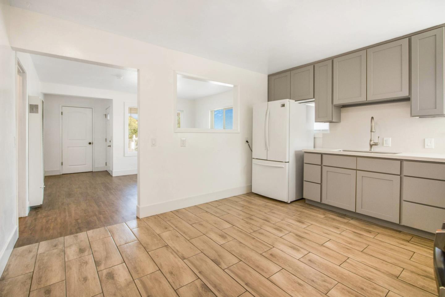 1640 Judson ST - Bedroom