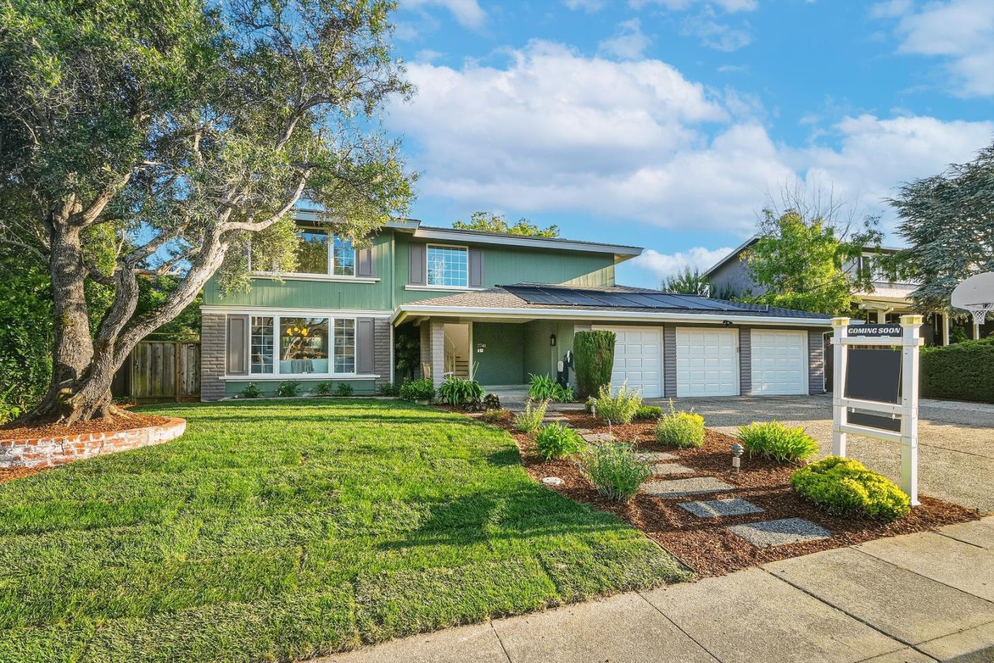 2741 Waltham Cross ST - Interior