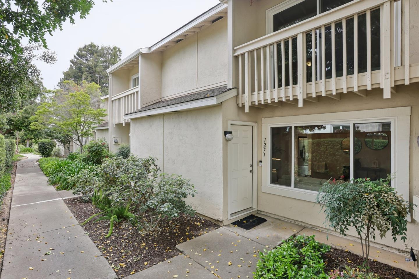 1271 Crescent TER
