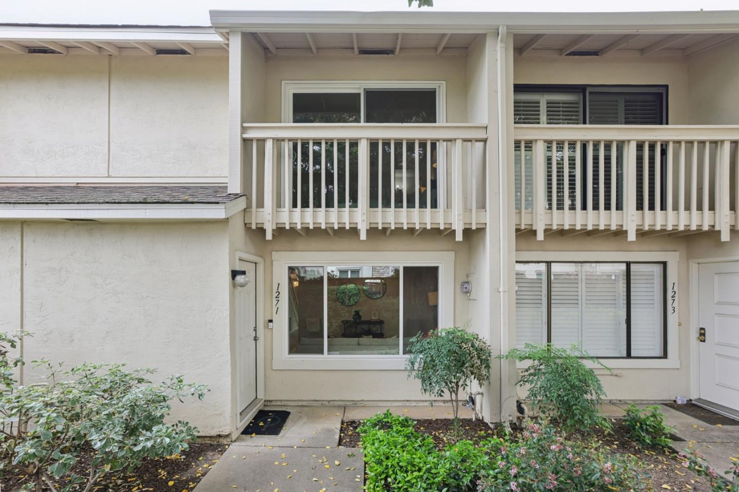 1271 Crescent TER - Interior
