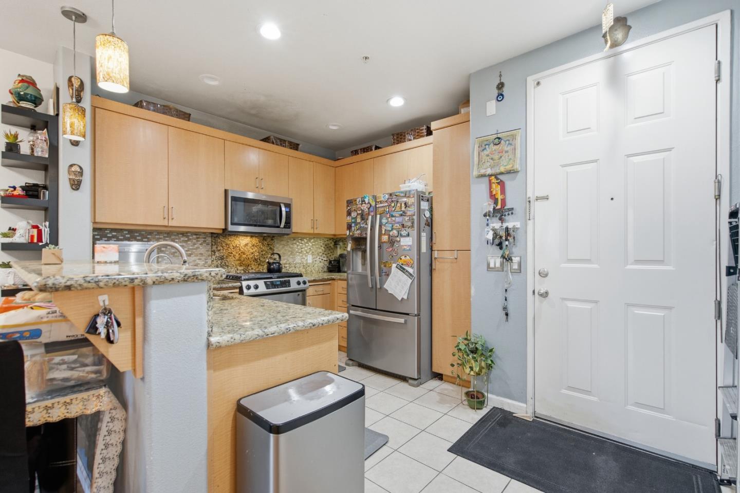 1101 S Main ST 212 - Interior