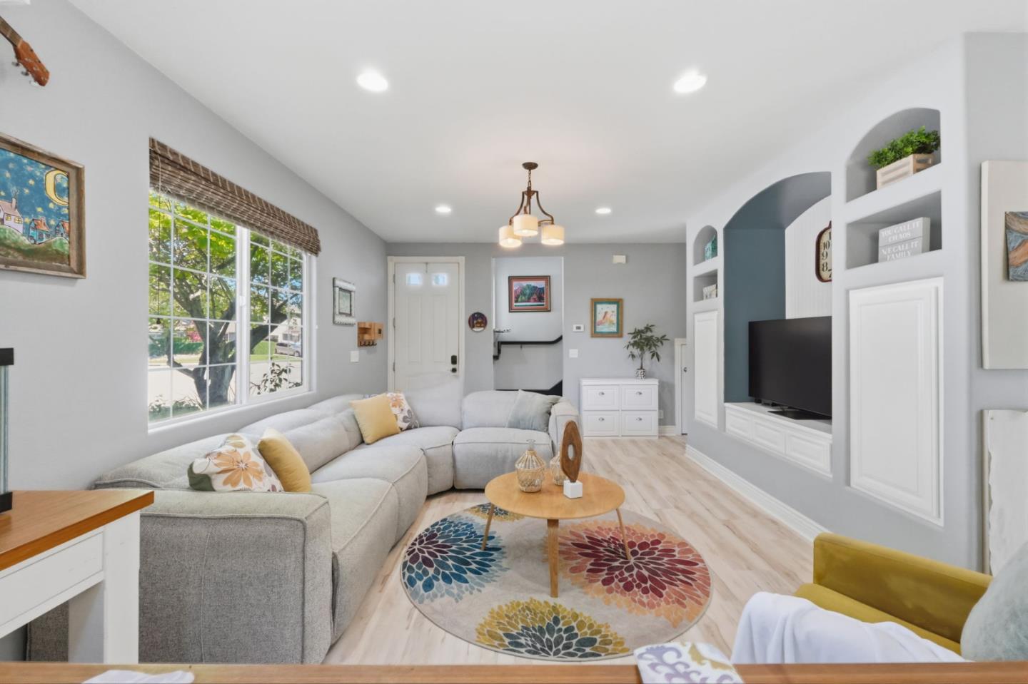 17765 Calle Hermosa - Kitchen