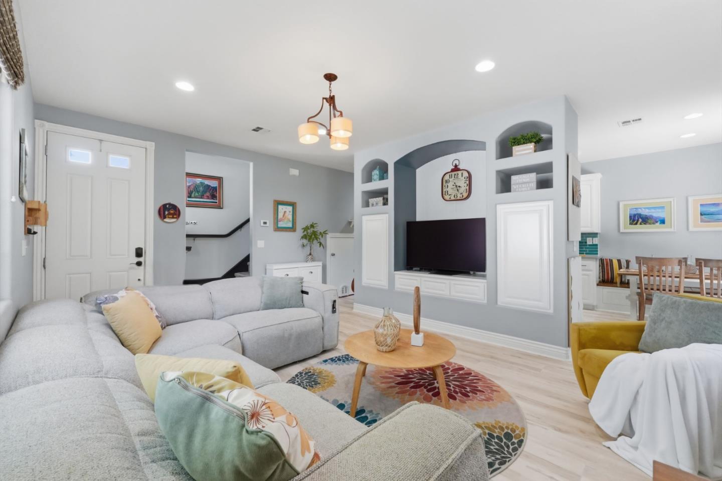 17765 Calle Hermosa - Living area