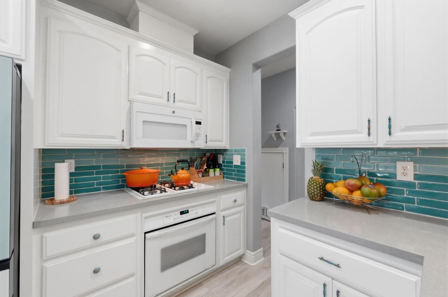 17765 Calle Hermosa - Bathroom