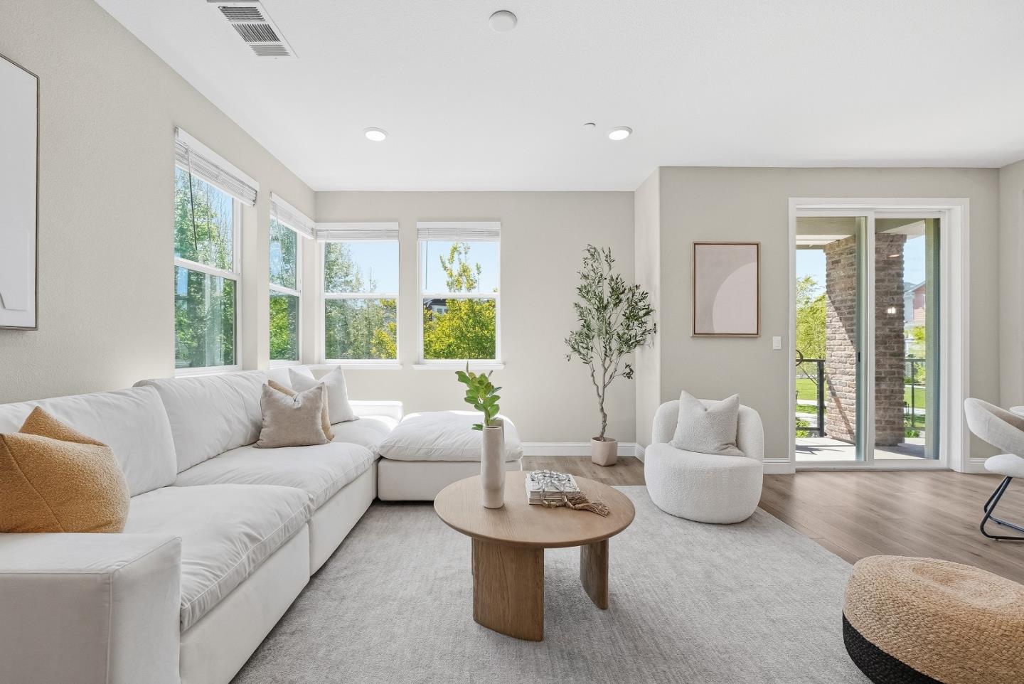 846 Cotati TER 7 - Bedroom