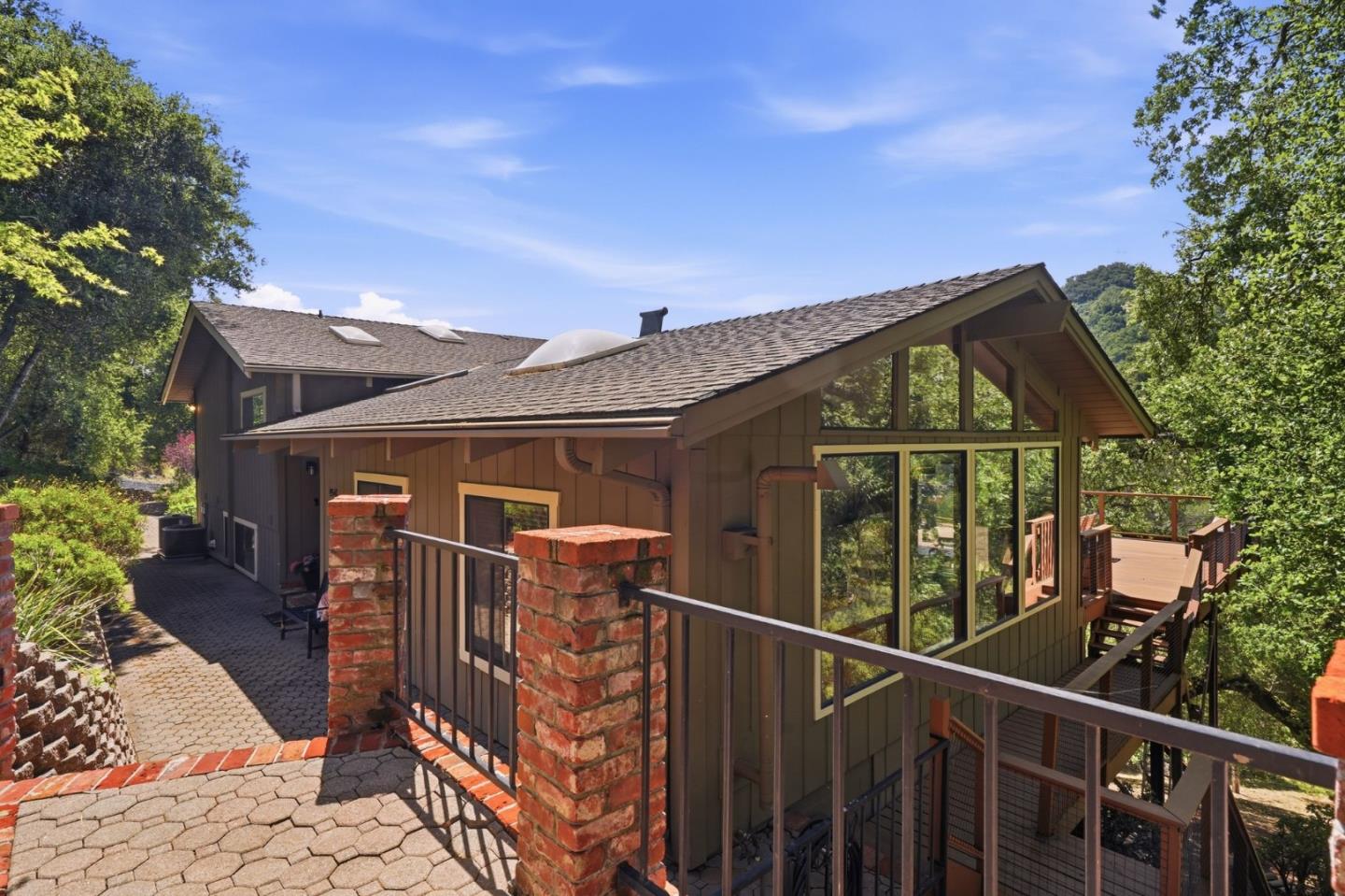 15540 Armsby LN