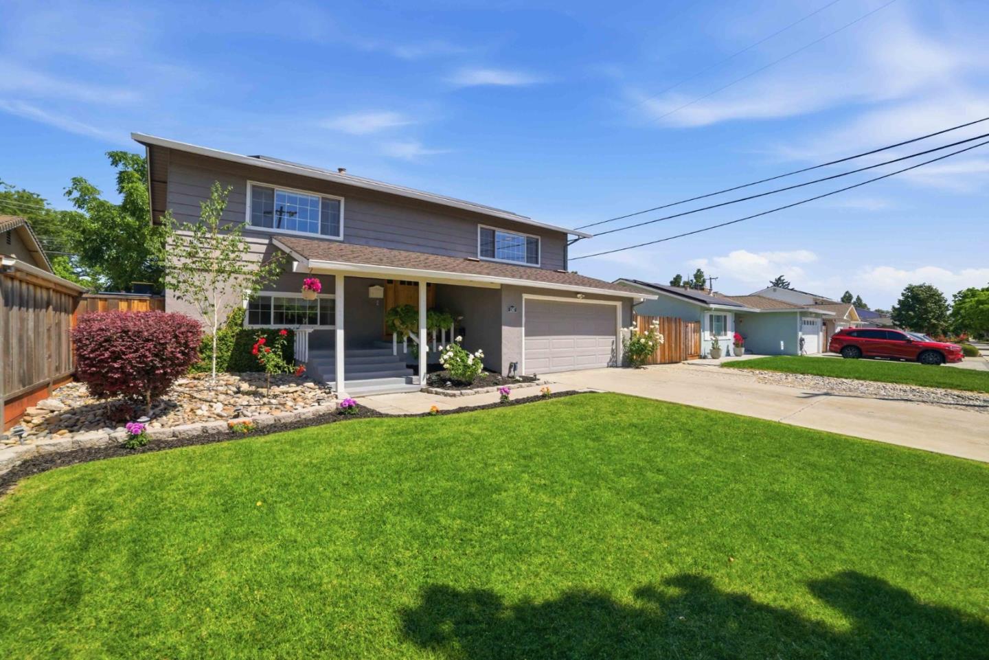1567 Glencrest DR