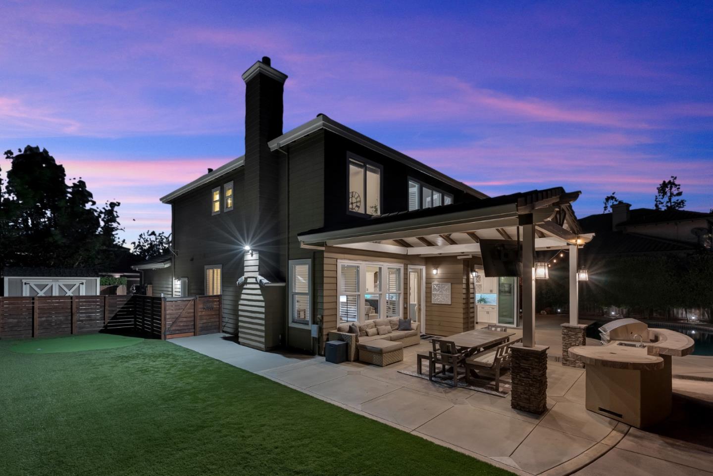 18440 Carmelo CT - Living area