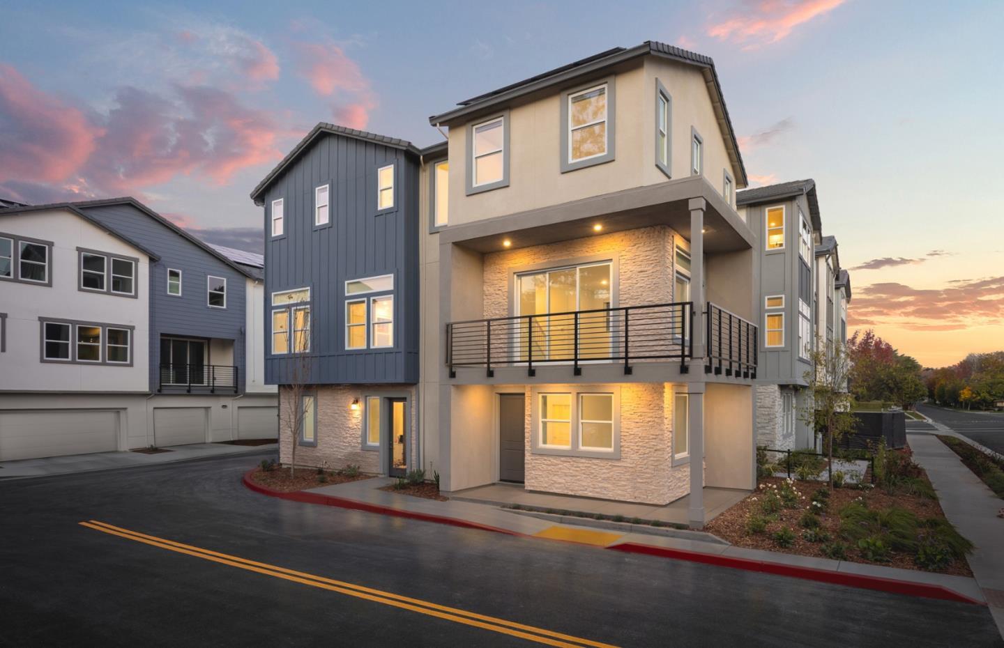 289 Llewellyn AVE 18-18 - Plan 1 - Interior