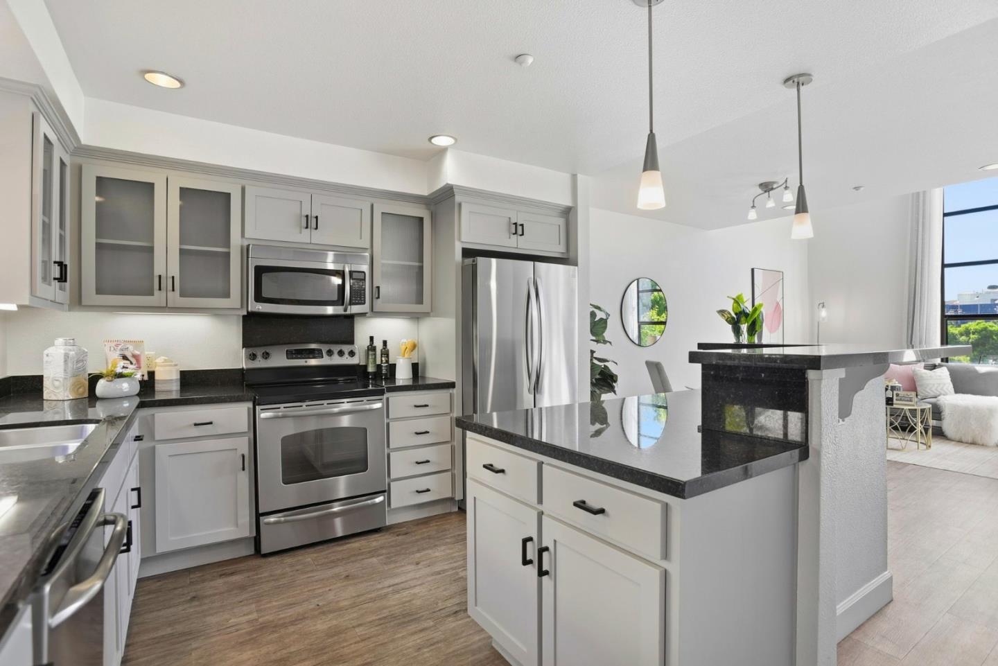 1765 E Bayshore RD 227 - Interior