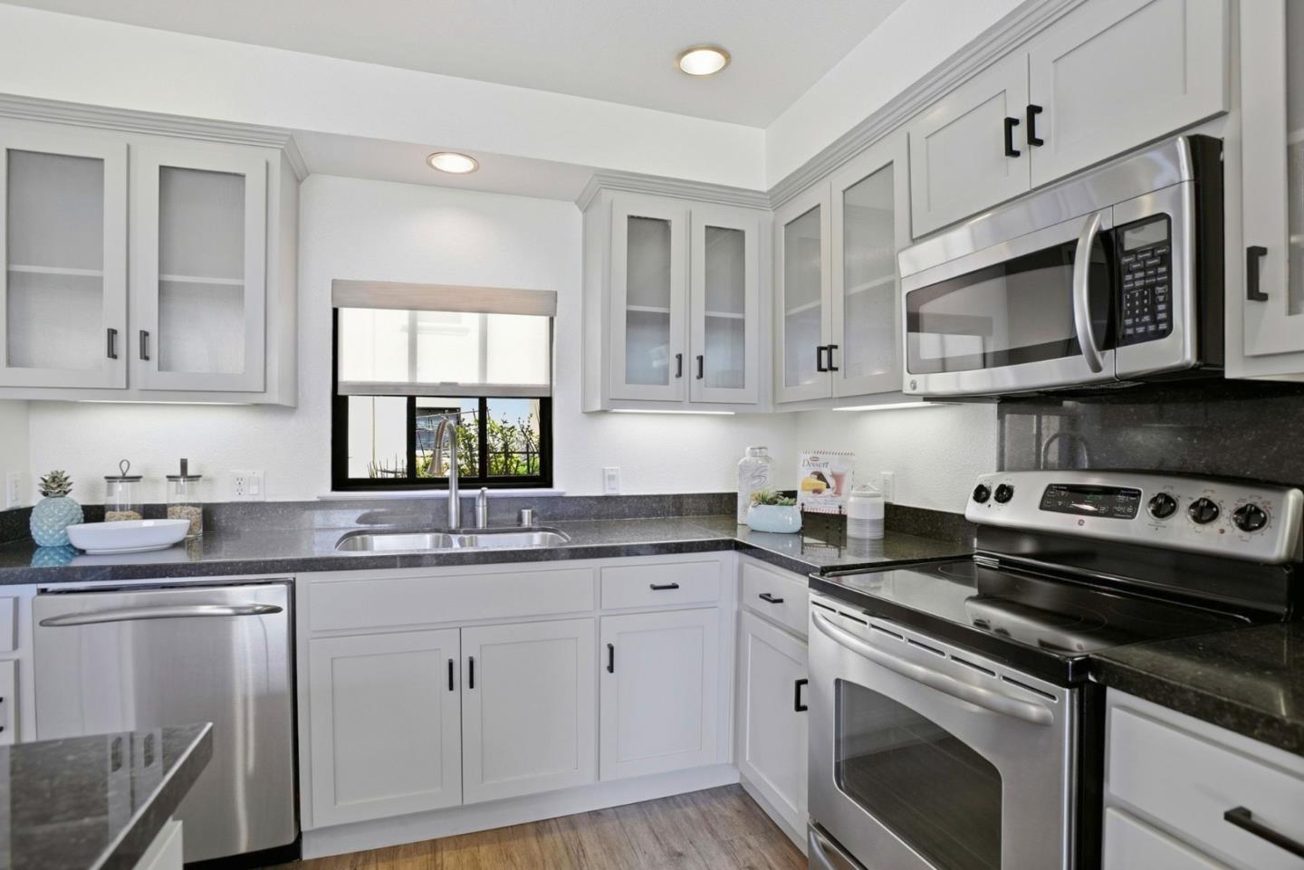 1765 E Bayshore RD 227 - Living area