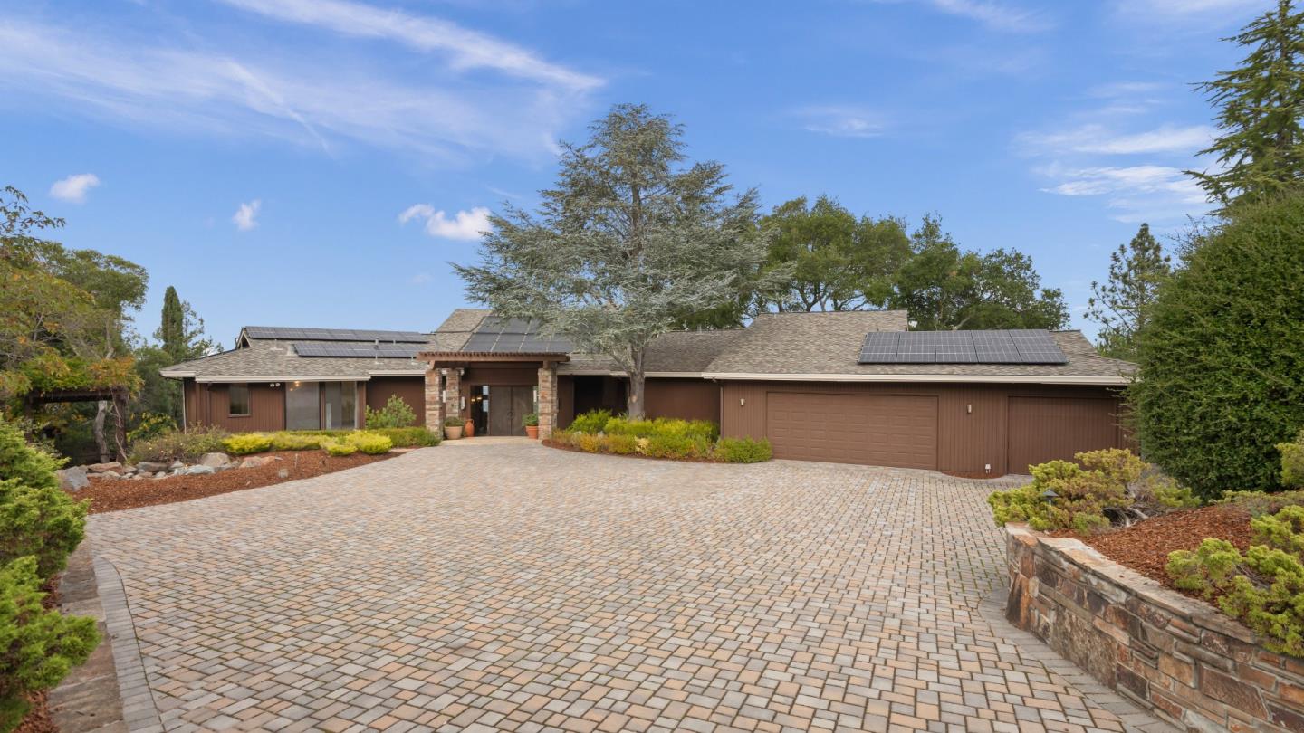 16353 Aztec Ridge DR - Living area