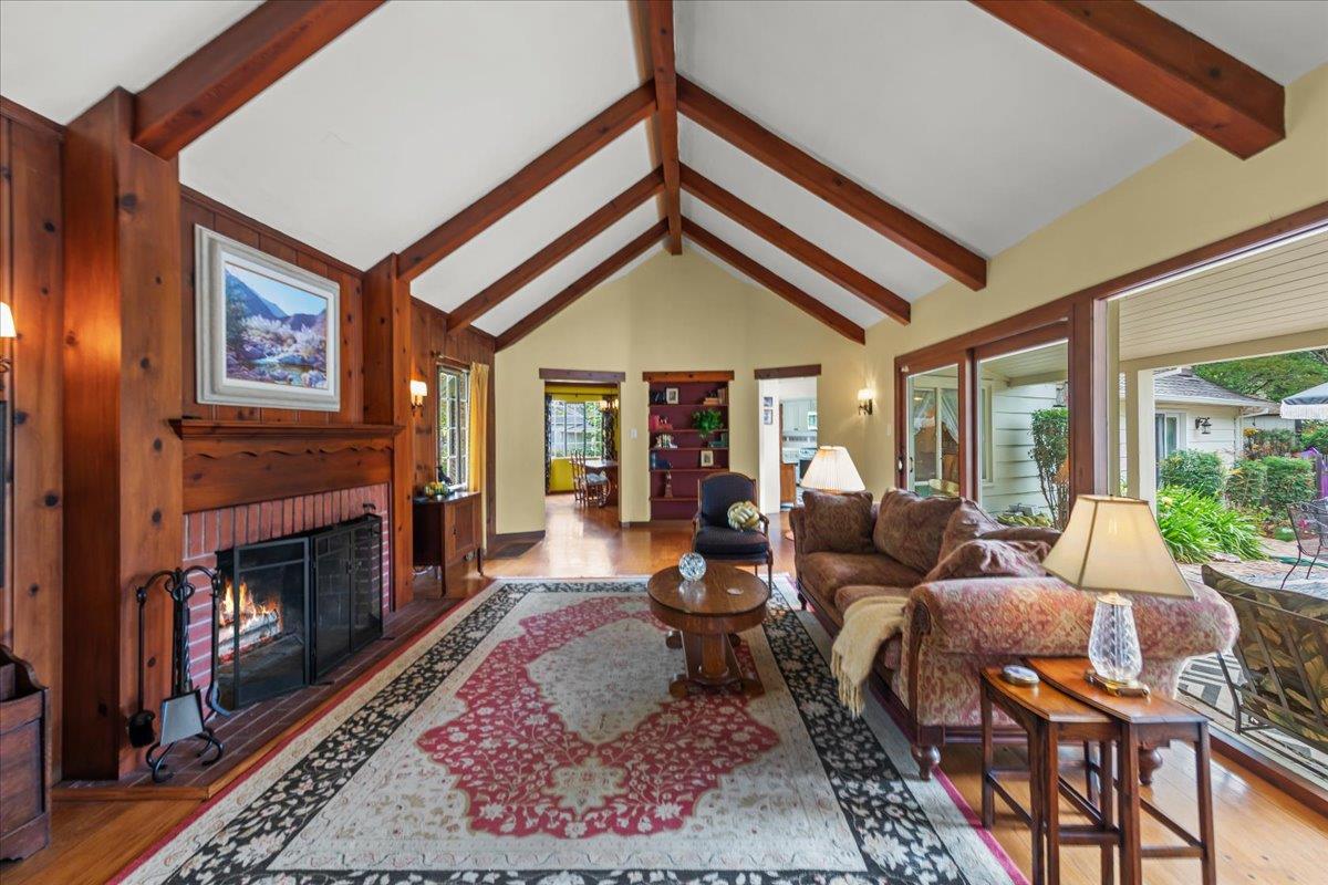 1198 Britton AVE - Living area
