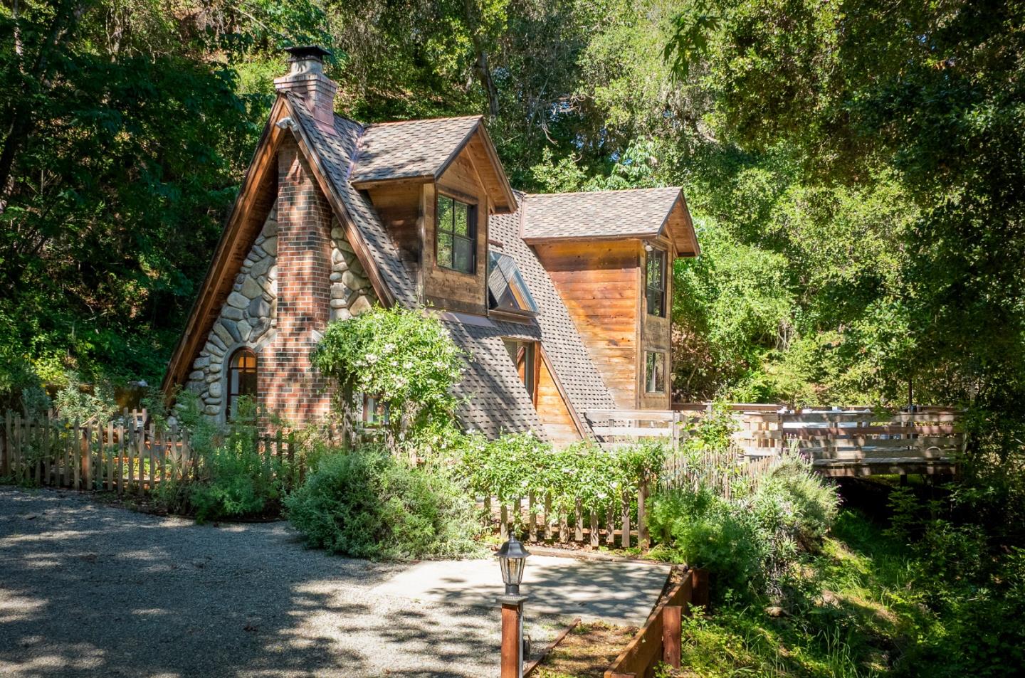 65 Hitchcock CYN
