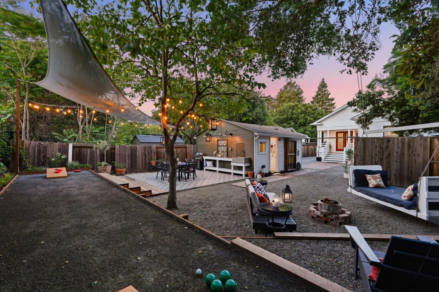 175 N Sunnyvale AVE - Interior